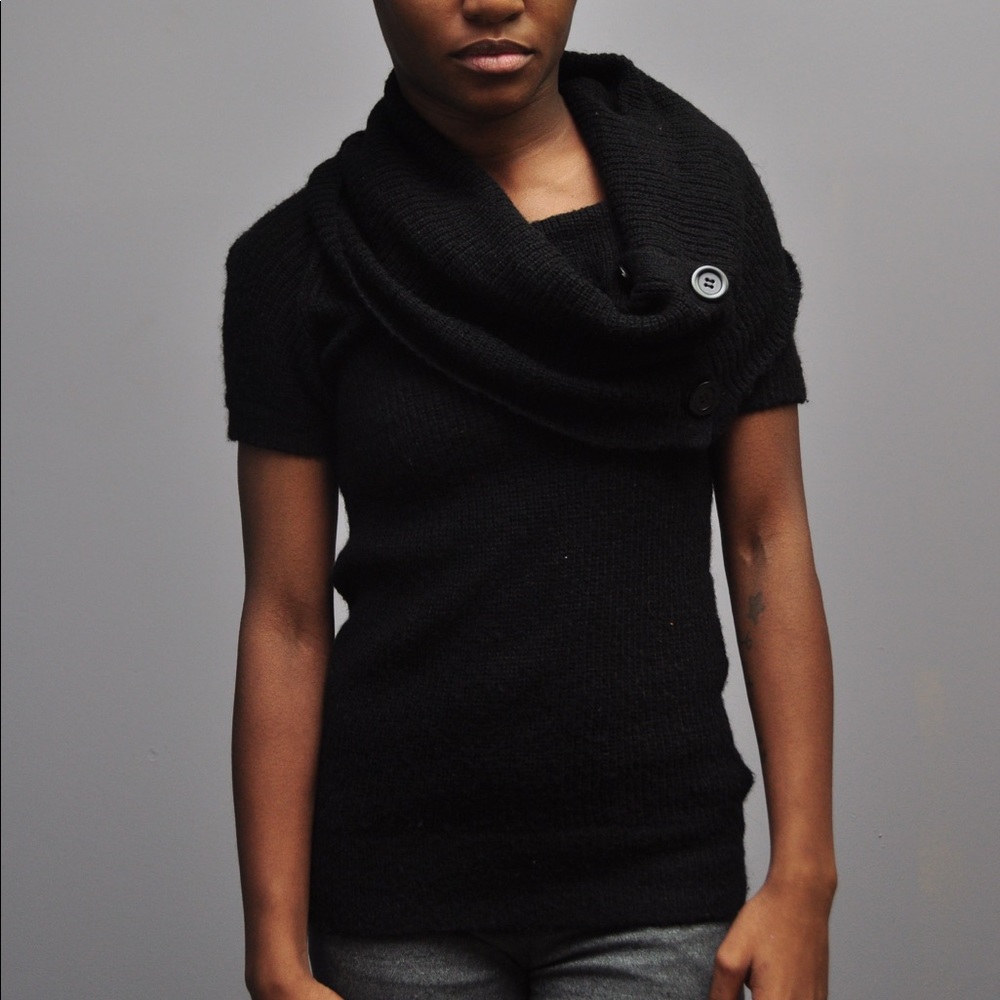 H&M WOMEN Black short sleeve sweater with cowl neck (SW4)